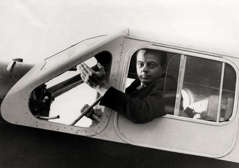 Chapter 2: The Life of Author Antoine de Saint-Exup&eacute;ry